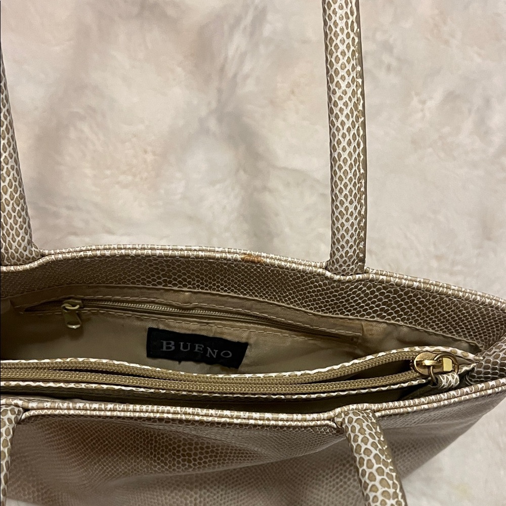 Vintage Bueno white Vinyl Textured Tote Shoulder Bag - Picture 4 of 9